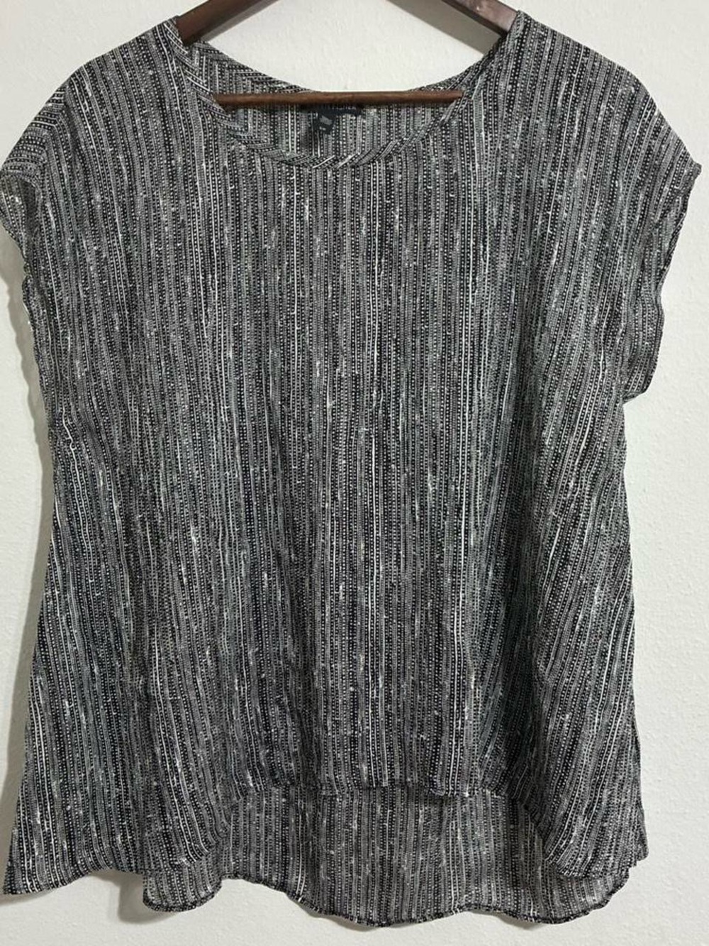 Eileen Fisher 100% Silk Abstract Print Cap Sleeve Blouse